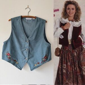 Vintage 90’s‎ blue embroidered floral cotton vest size L
